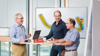 Dr Wolfgang Drahm (left), Dr Alfred Rieder (center) and Dr Vivek Kumar.