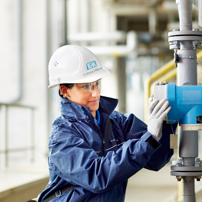 Endress+Hauser: oferta urządzeń, kompletnych systemów pomiarowych, rozwiązań i usług do pomiarów i kontroli procesów przemysłowych