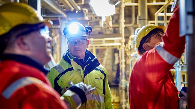 Rozwiązania Endress+Hauser do obsługi procesów separacji w przemyśle petrochemicznym