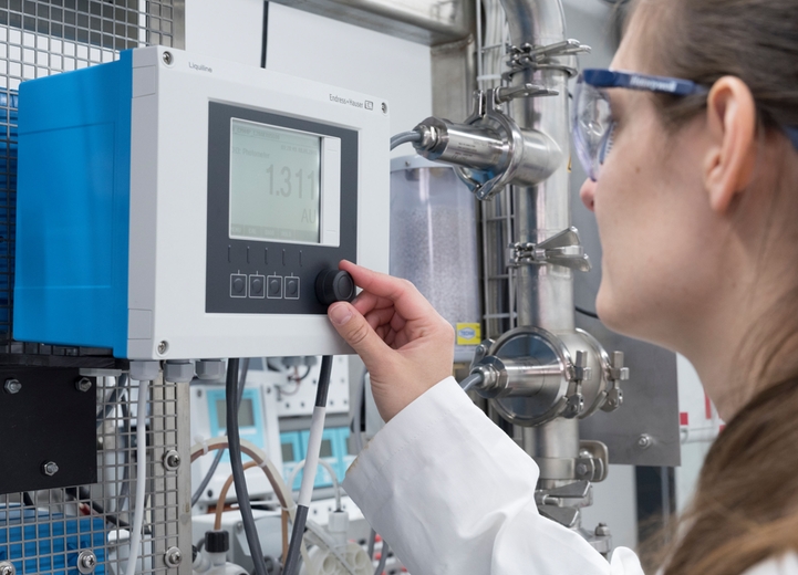 Fotometry procesowe do pomiaru absorpcji światła UV, NIR, VIS