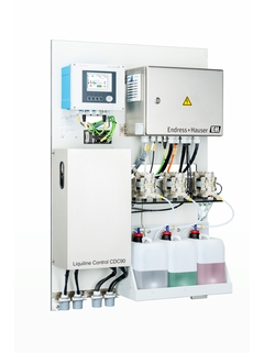 Liquiline Control CDC90 posiada funkcje automatycznego czyszczenia i wzorcowania czujników pH oraz ORP.