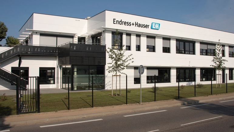 Obiekt Endress+Hauser i Kaiser Optical Systems Kaiser w Lyonie, Francja.