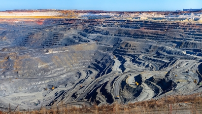 W działalności zakładu górniczego podstawowym zagadnieniem jest bezpieczeństwo pracy