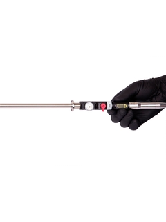 Sonda Raman Rxn-10 zamocowana do układu bio multi optic w osłonie biologicznej