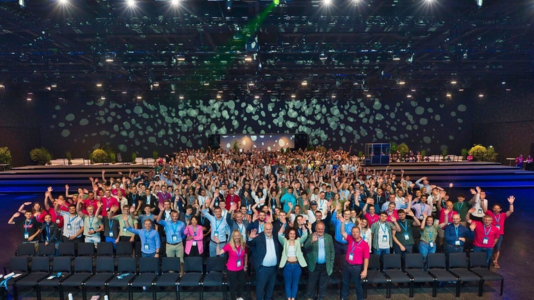 650 stażystów, studentów i uczniów wzięło udział w Endress+Hauser Young Generation Networking Day.  