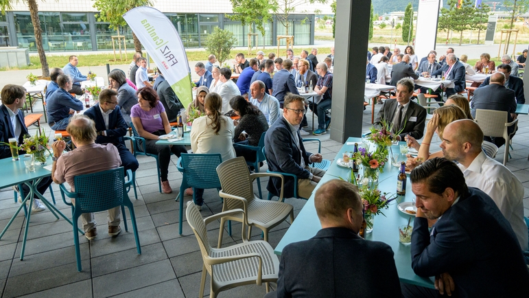 Endress+Hauser świętował inaugurację nowego klastra innowacji we Freiburgu.